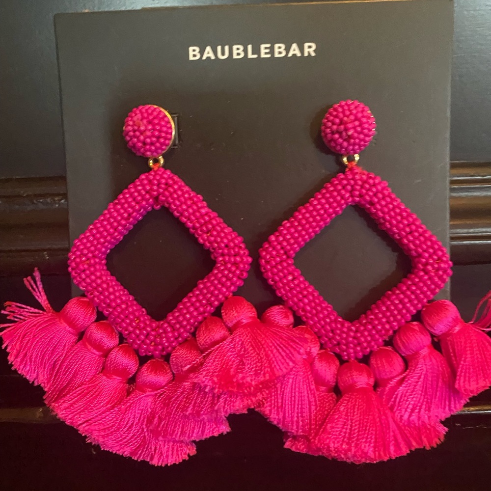 NWT Baublebar Super Cute Earrings 💗